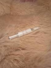 Load image into Gallery viewer, Lash Cleansing Pen
